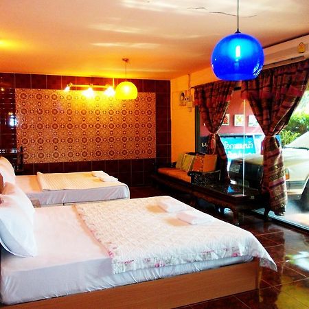 Suksomjai Hotel Rayong Buitenkant foto